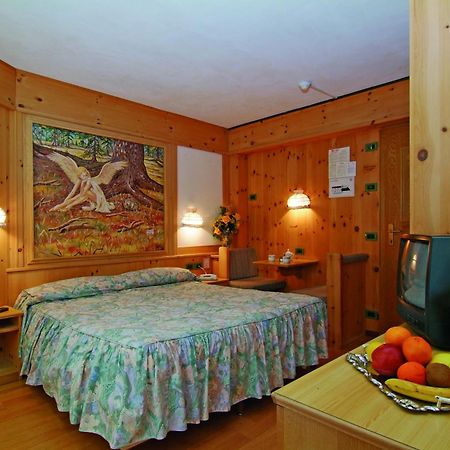 Hotel Erika Madonna Extérieur photo