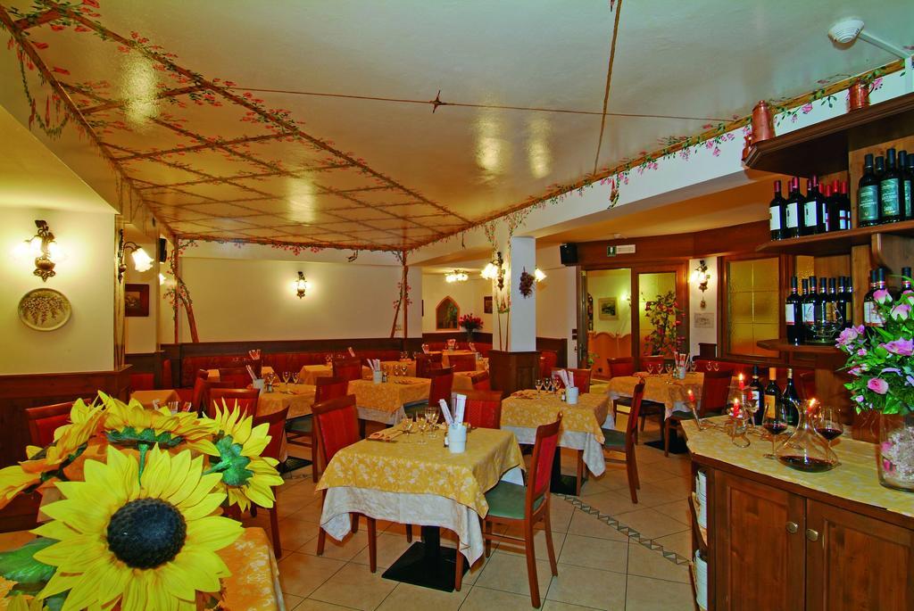 Hotel Erika Madonna Extérieur photo