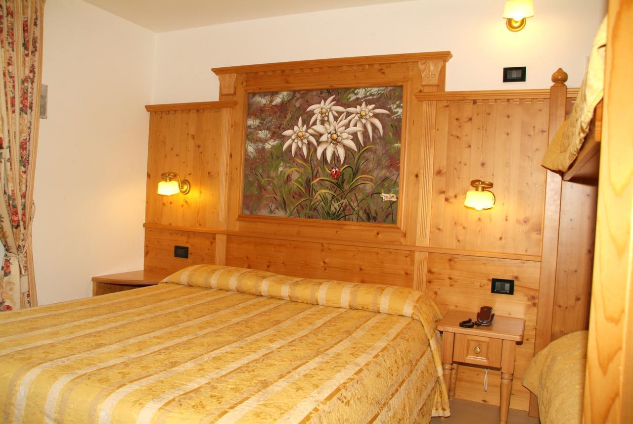 Hotel Erika Madonna Extérieur photo